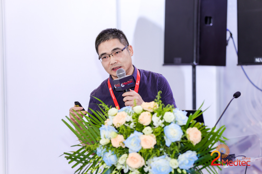 同济医院王华副教授演讲现场