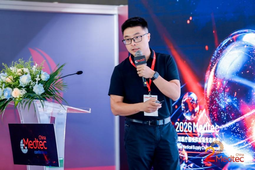 国创中心李骁研究员演讲现场
